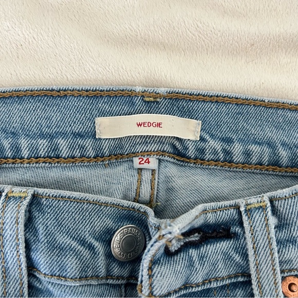 Levi’s Wedgie Icon Jeans - Picture 5 of 6